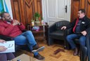 Presidente da Câmara recebe coordenador da 6ª Região Tradicionalista para tratar da Semana Farroupilha.