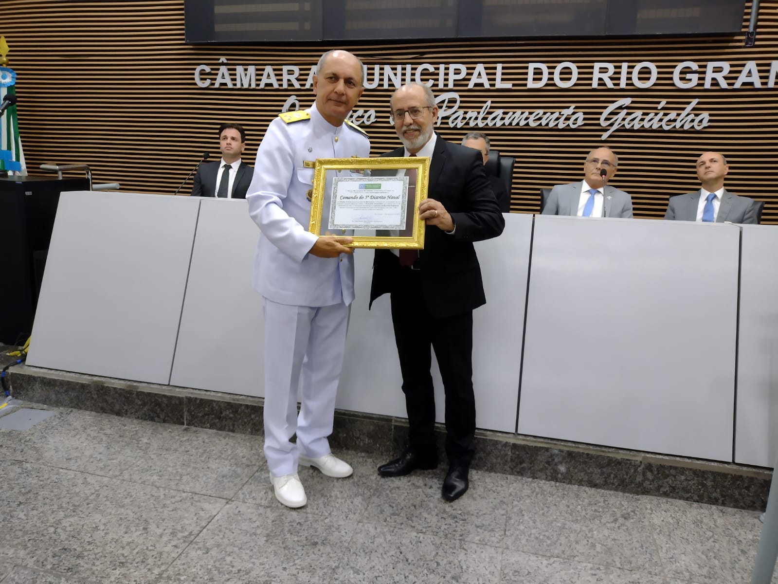 Sessão Solene alusiva aos 271 anos da Câmara Municipal do Rio Grande e ao Dia do Marinheiro é realizada na Casa Legislativa