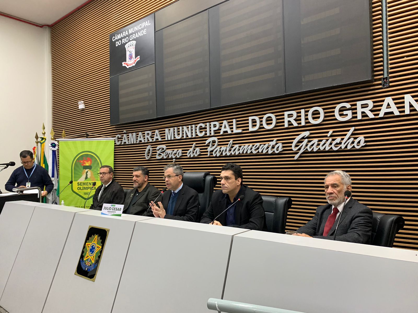 Sessão Especial em homenagem aos 30 anos da Semente Olímpica é realizada na Câmara Municipal